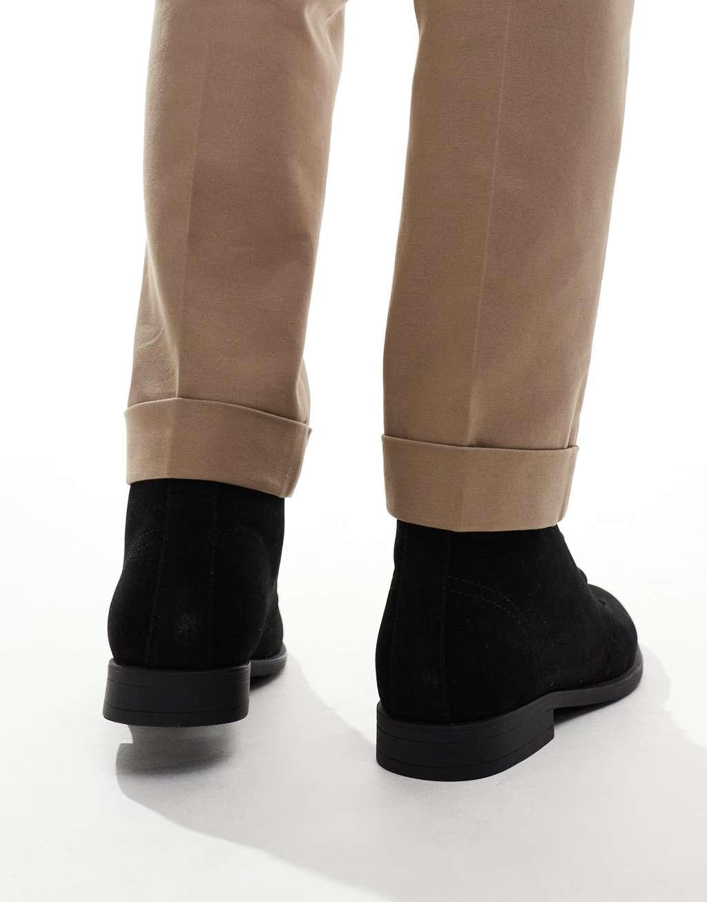 ASOS DESIGN lace up chukka boots in black Product Image