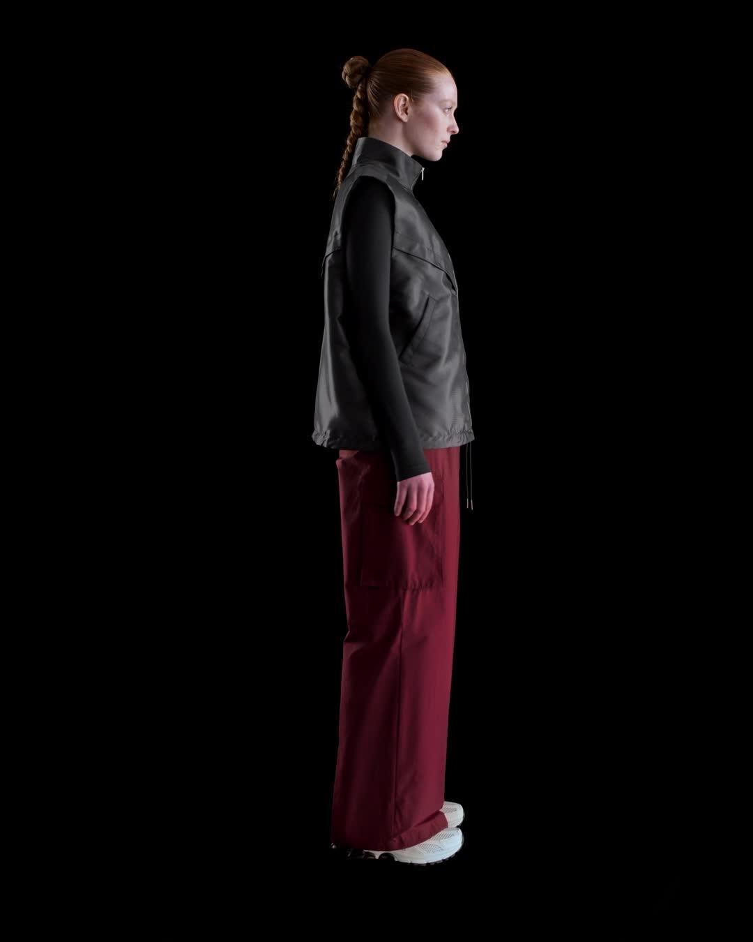 Nike Sportswear Windrunner Women's Shine Vest Product Image