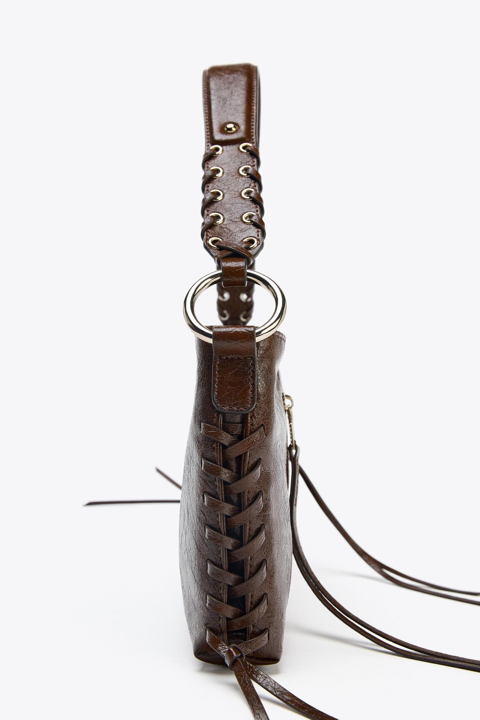 ZIPPER SHOULDER BAG Product Image