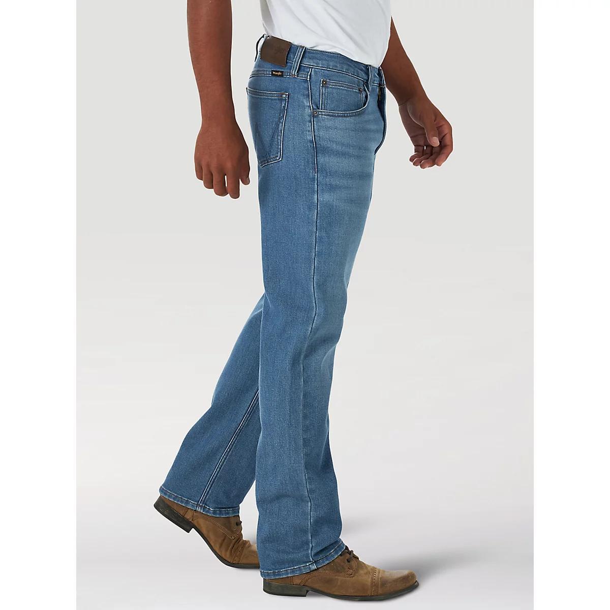 Men's Regular Fit Flex Jean in Navel Product Image