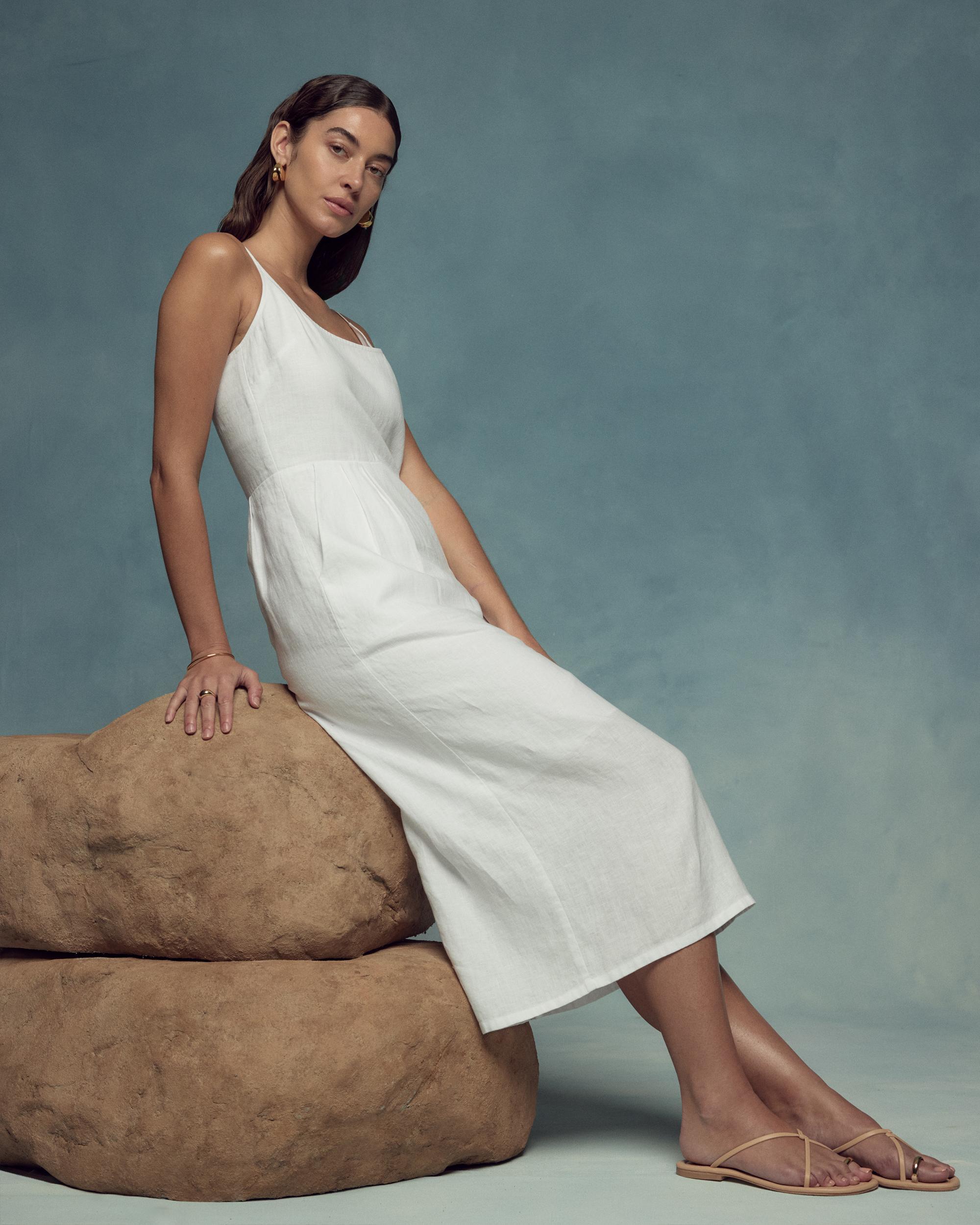 Quince | Women's 100% European Linen Scoop Neck Midi Dress Size XL Product Image