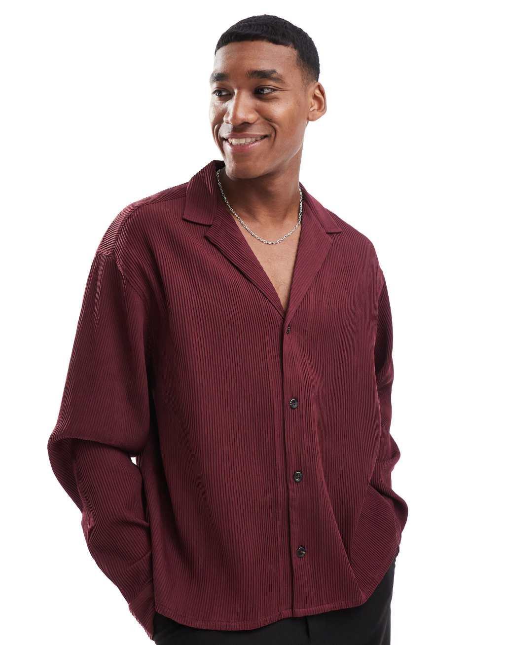 ASOS DESIGN boxy plisse shirt in burgundy Product Image