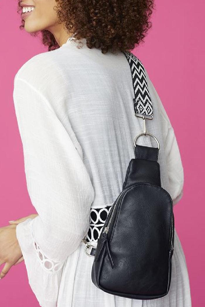 Rhea Crossbody Product Image