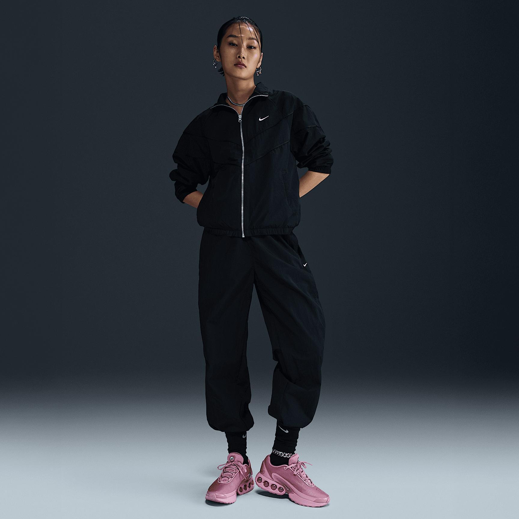 Nike Women's Air Max Dn Shoes Product Image