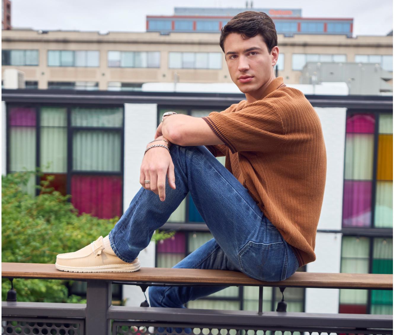 Men's HEYDUDE Wally Stretch Sox Casual Shoes Product Image