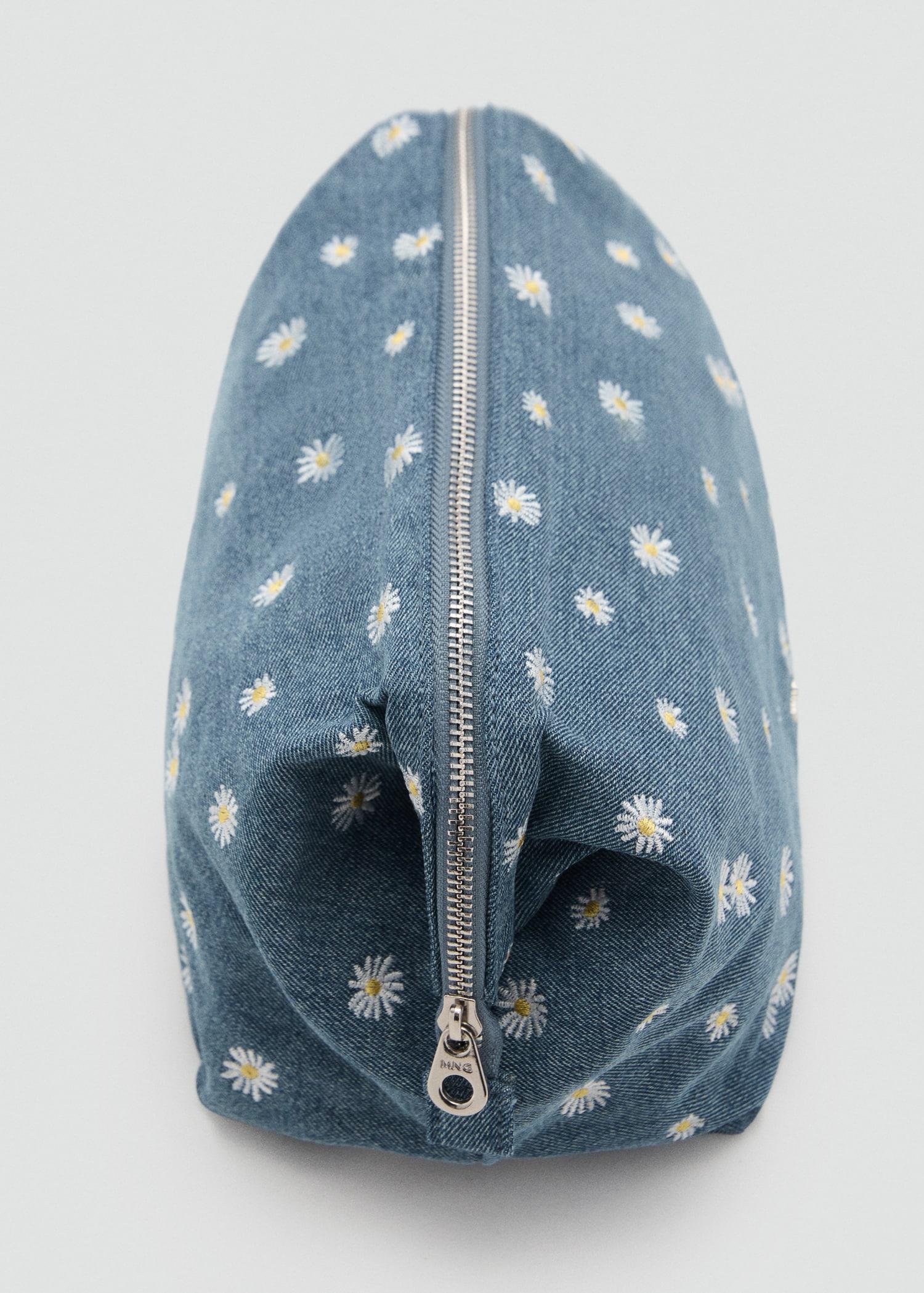 Denim toiletry bag embroidered with flowers - Women | MANGO USA Product Image