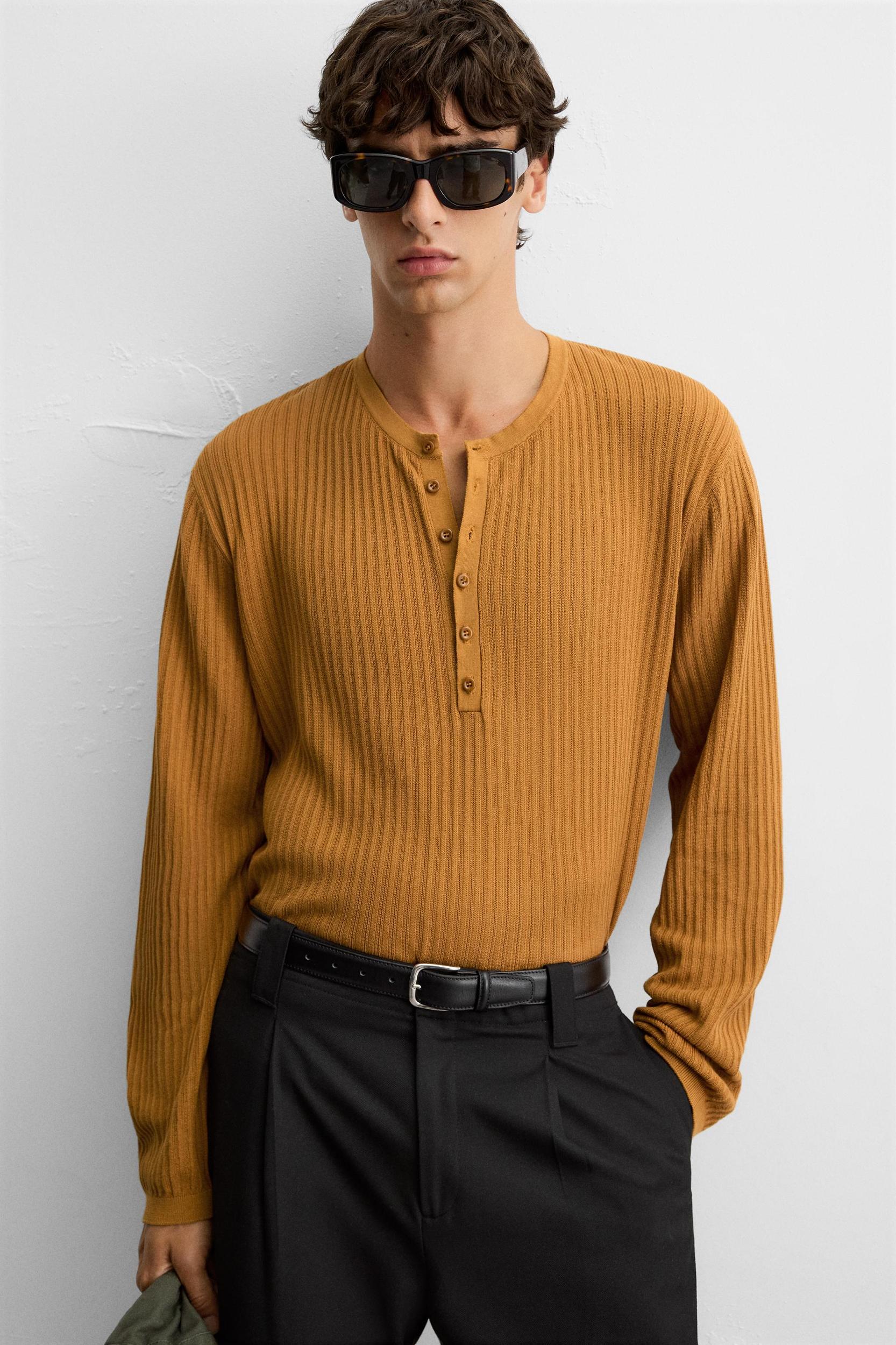BUTTON NECK KNIT T-SHIRT Product Image