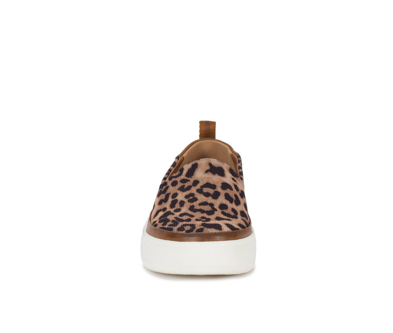 Women's Baretraps Nevin Slip Ons Product Image