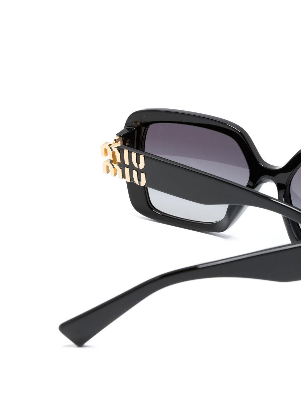 logo-plaque oversized-frame sunglasses Product Image