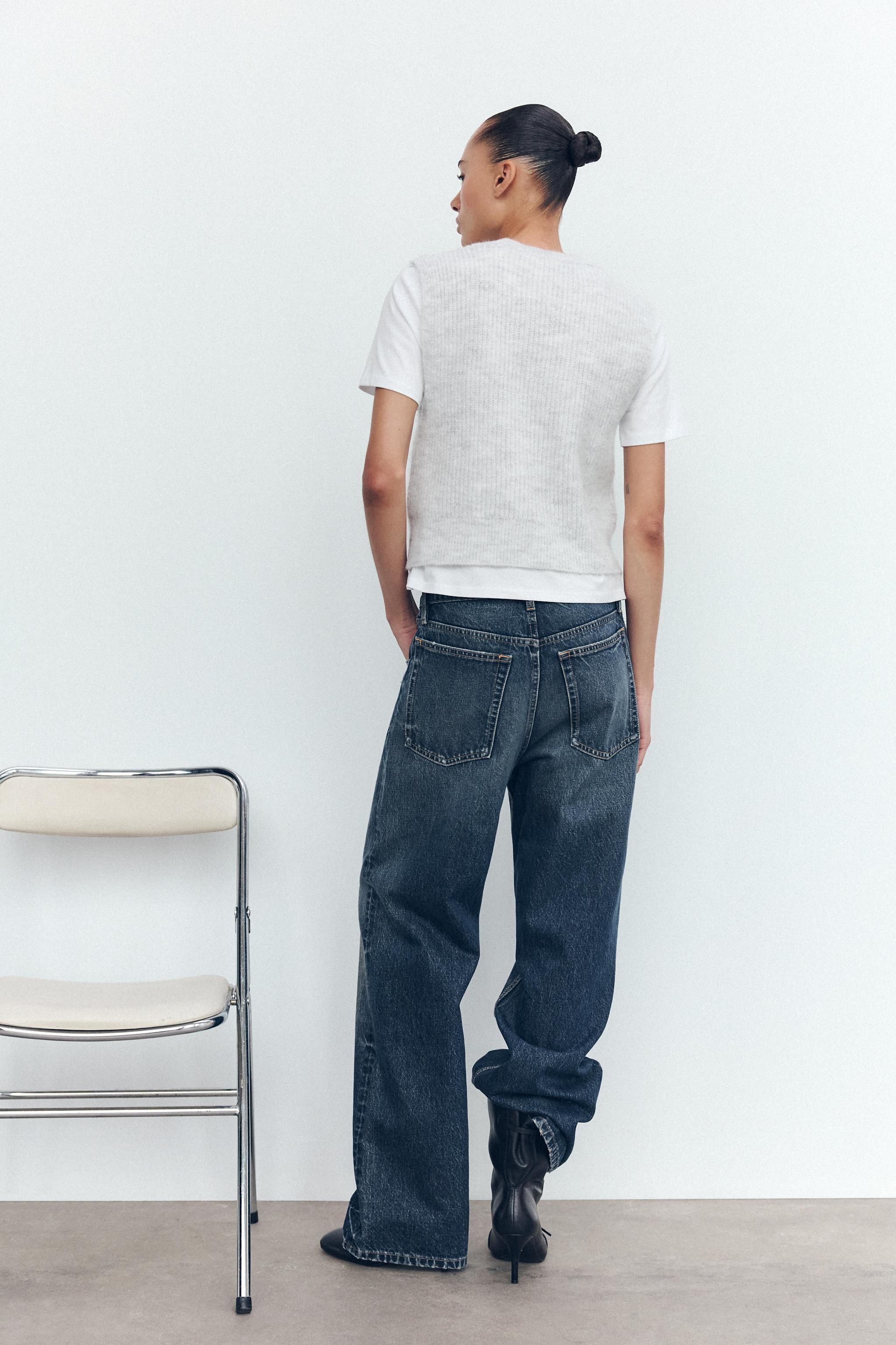 TRICOT VEST T-SHIRT Product Image