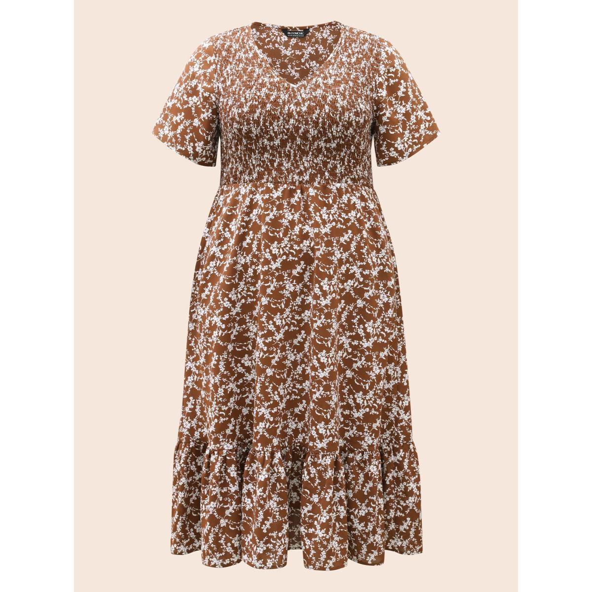 Plus Size Ditsy Floral Shirred Ruffle Hem Dress Browncoffeecolor Women Elegant Shirred V-neck Short sleeve Curvy BloomChic 12/L Product Image