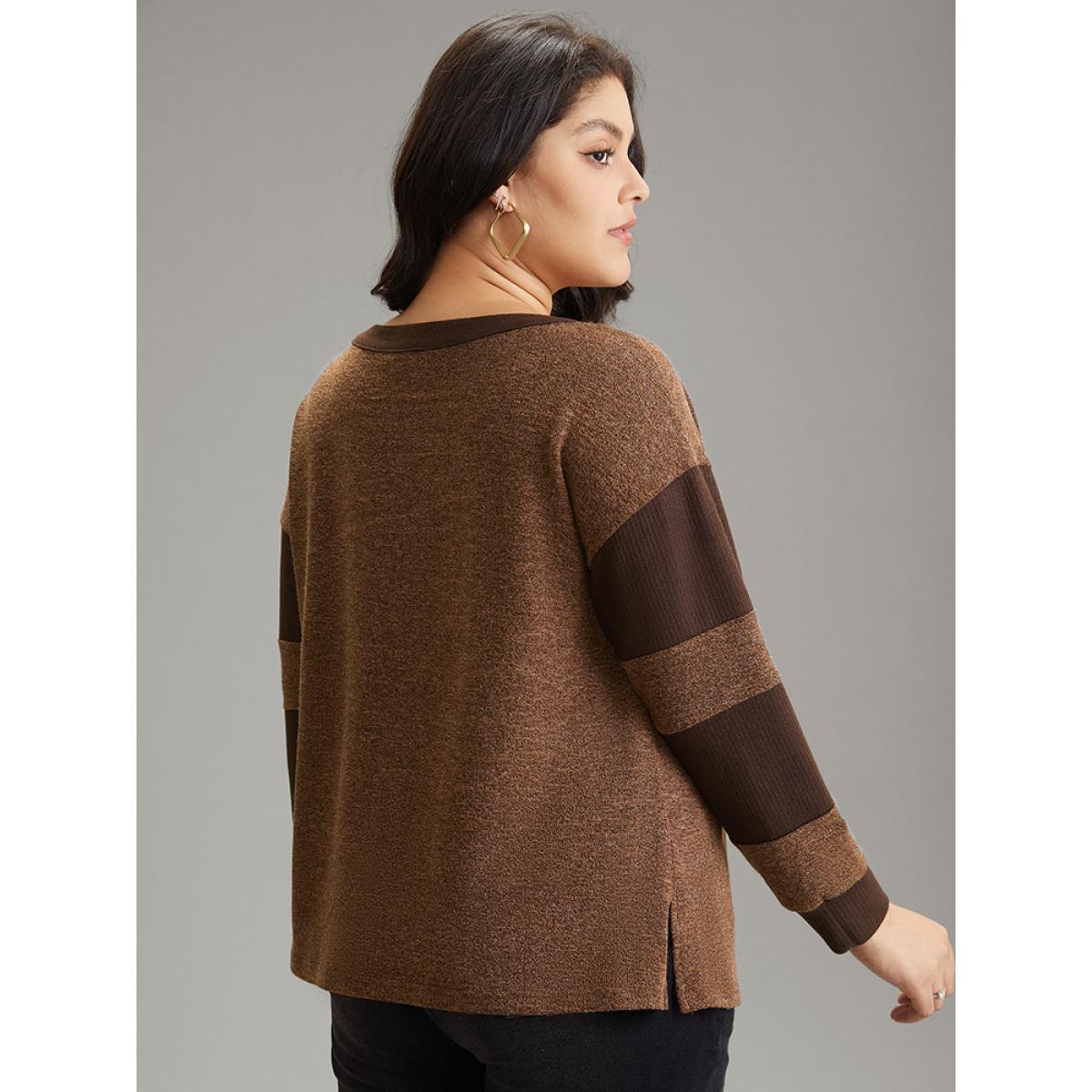 Plus Size Contrast Patchwork Notched Button Up T-shirt DarkBrown Women Casual Contrast Plain Notched collar Dailywear T-shirts BloomChic 22-24/3X Product Image