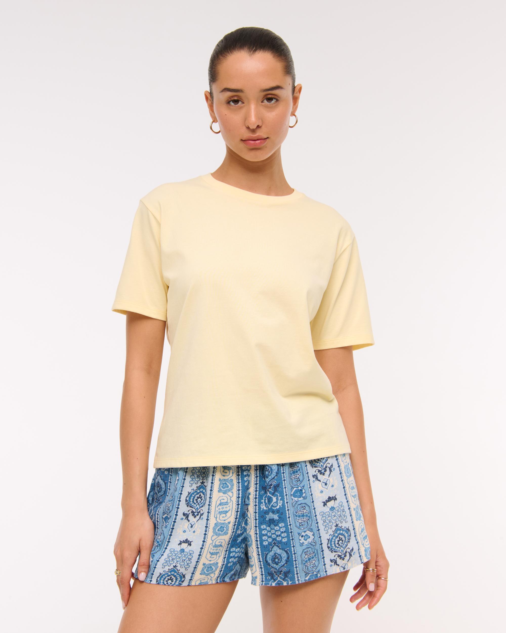Essential Premium Polished Relaxed Tee Product Image