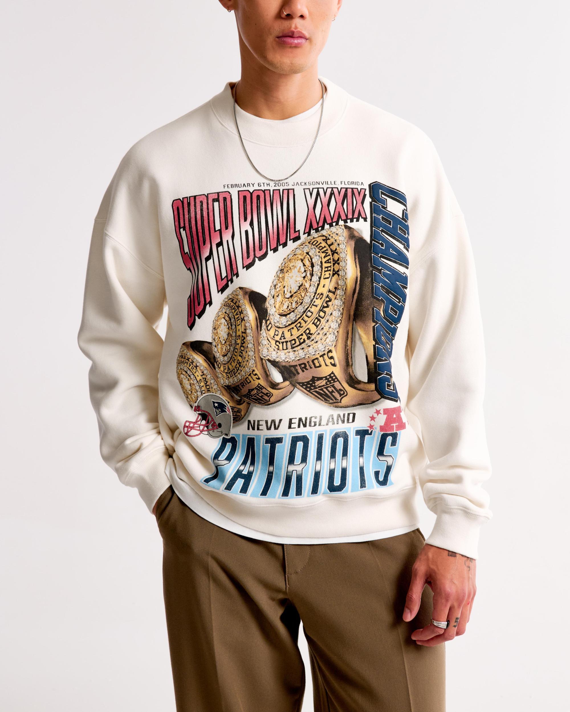 Minnesota Vikings Graphic Crew Sweatshirt Product Image