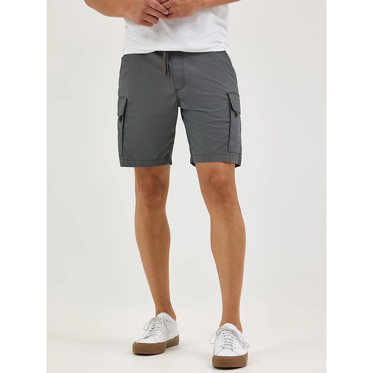 Men's Cargo Pull On Short in Prairie Sand Product Image