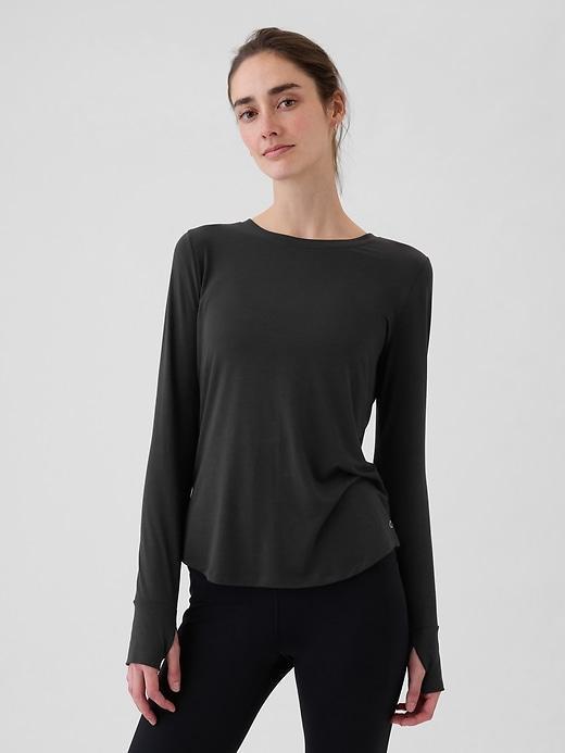 GapFit Breathe T-Shirt Product Image