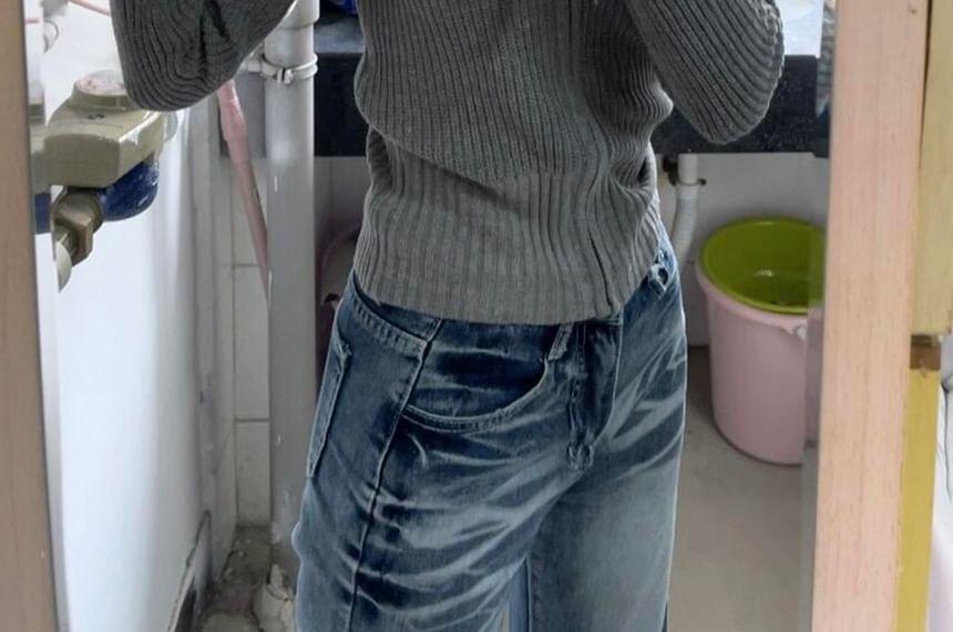 Lettering Zip-Up Crop Cardigan Product Image