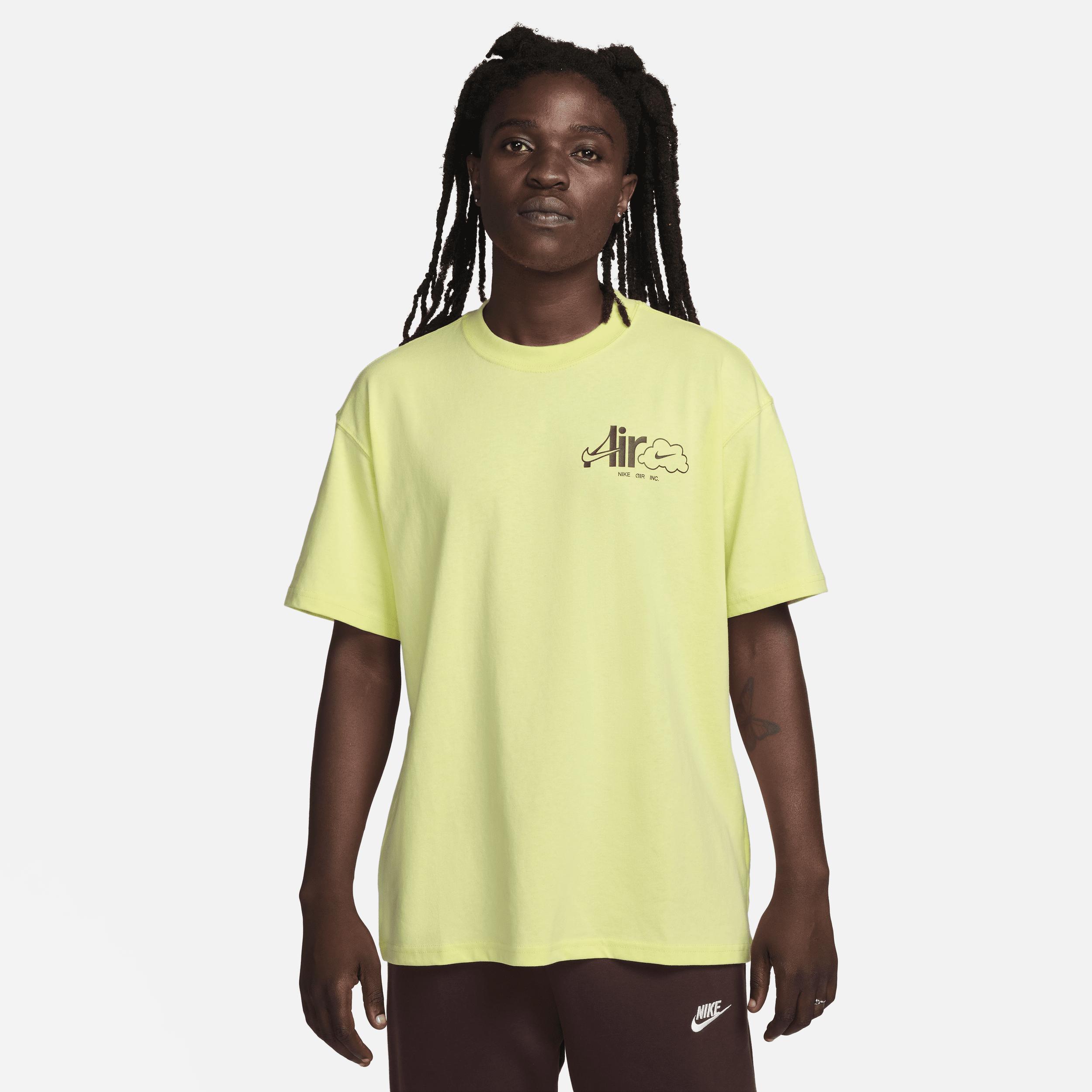 Nike Sportswear Men's Max90 T-Shirt Product Image