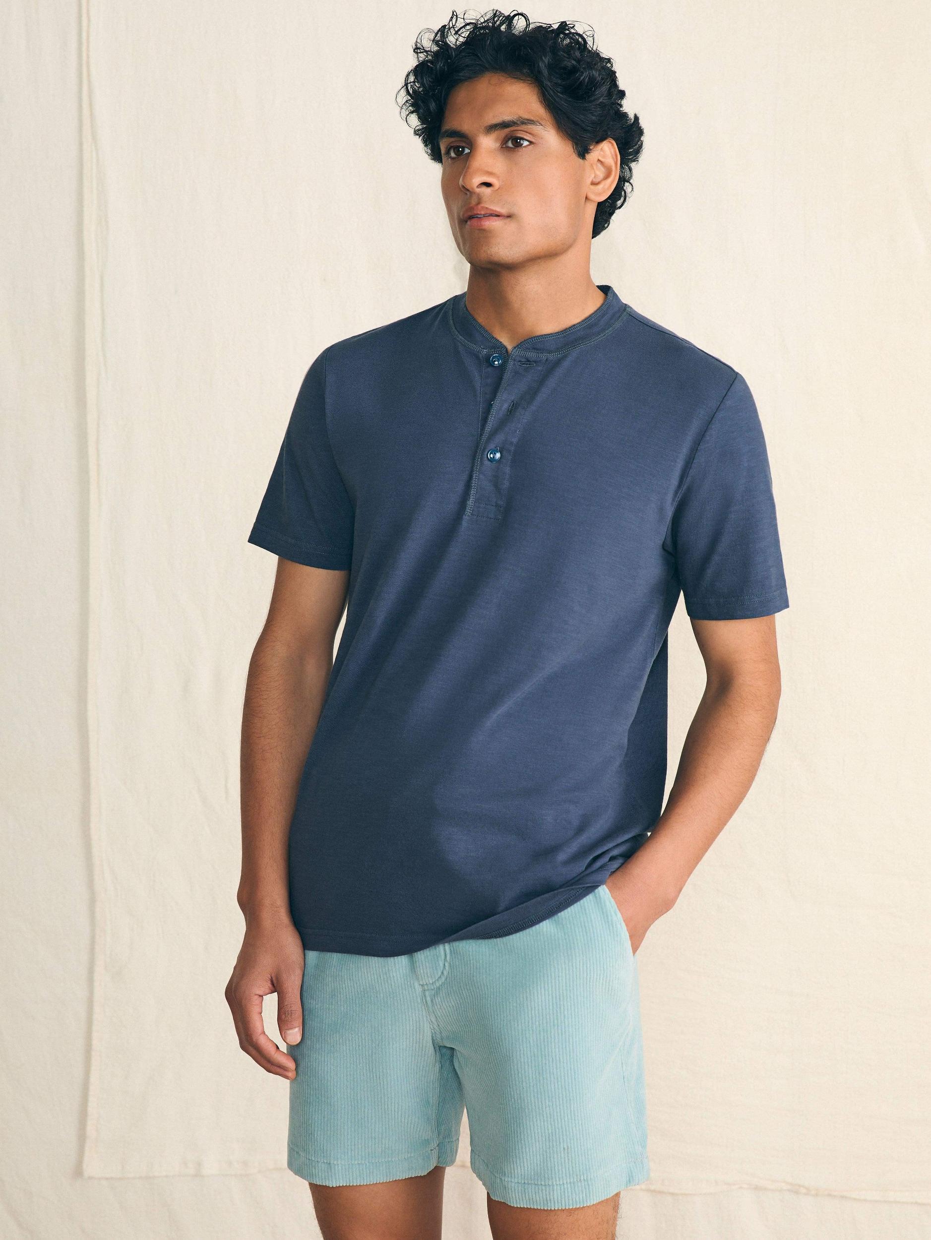 Short-Sleeve Sunwashed Henley - Dune Navy Male Product Image