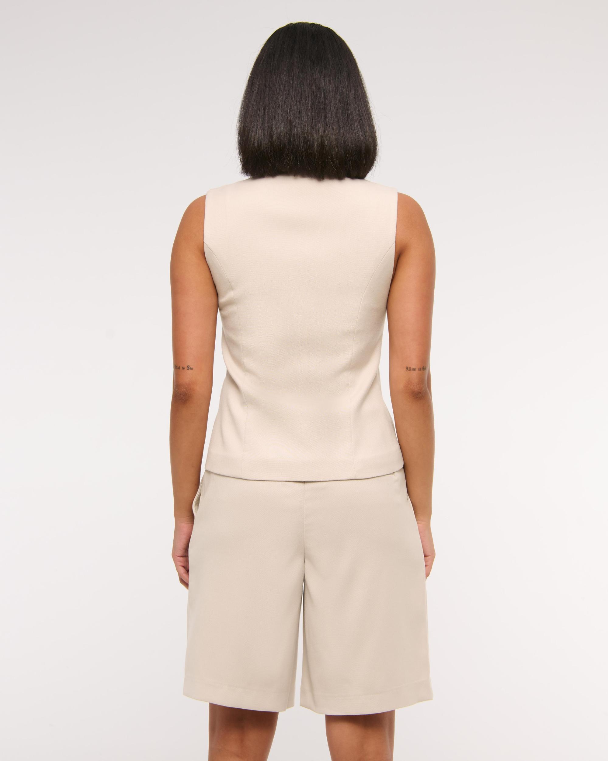 Mid Rise Bermuda Short Product Image