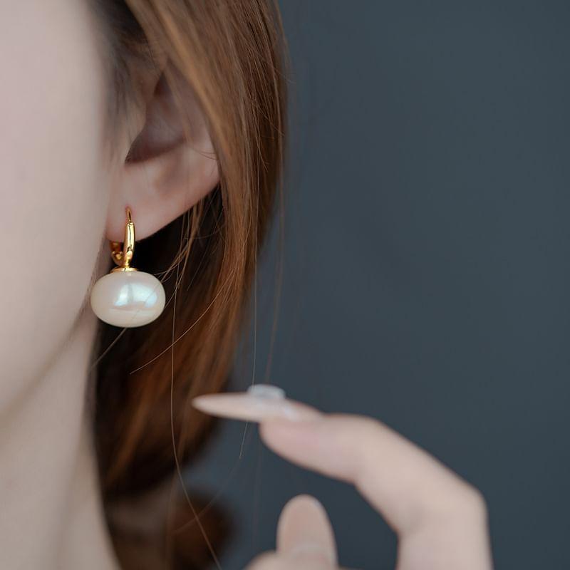 Faux Pearl Alloy Drop Earring Product Image
