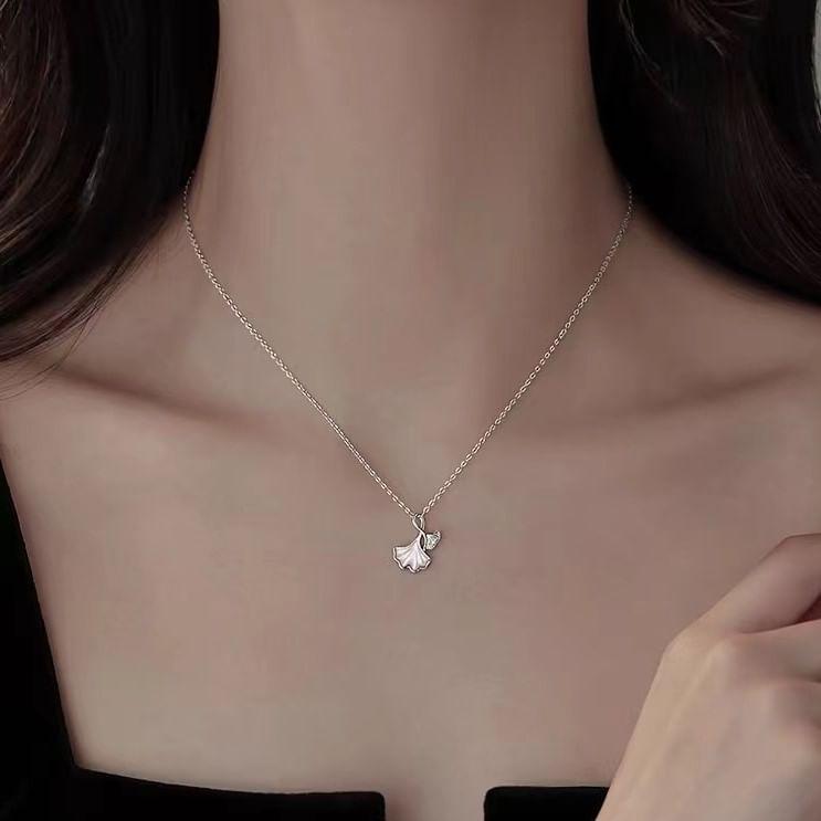 Leaf Pendant S925 Sterling Silver Choker Product Image