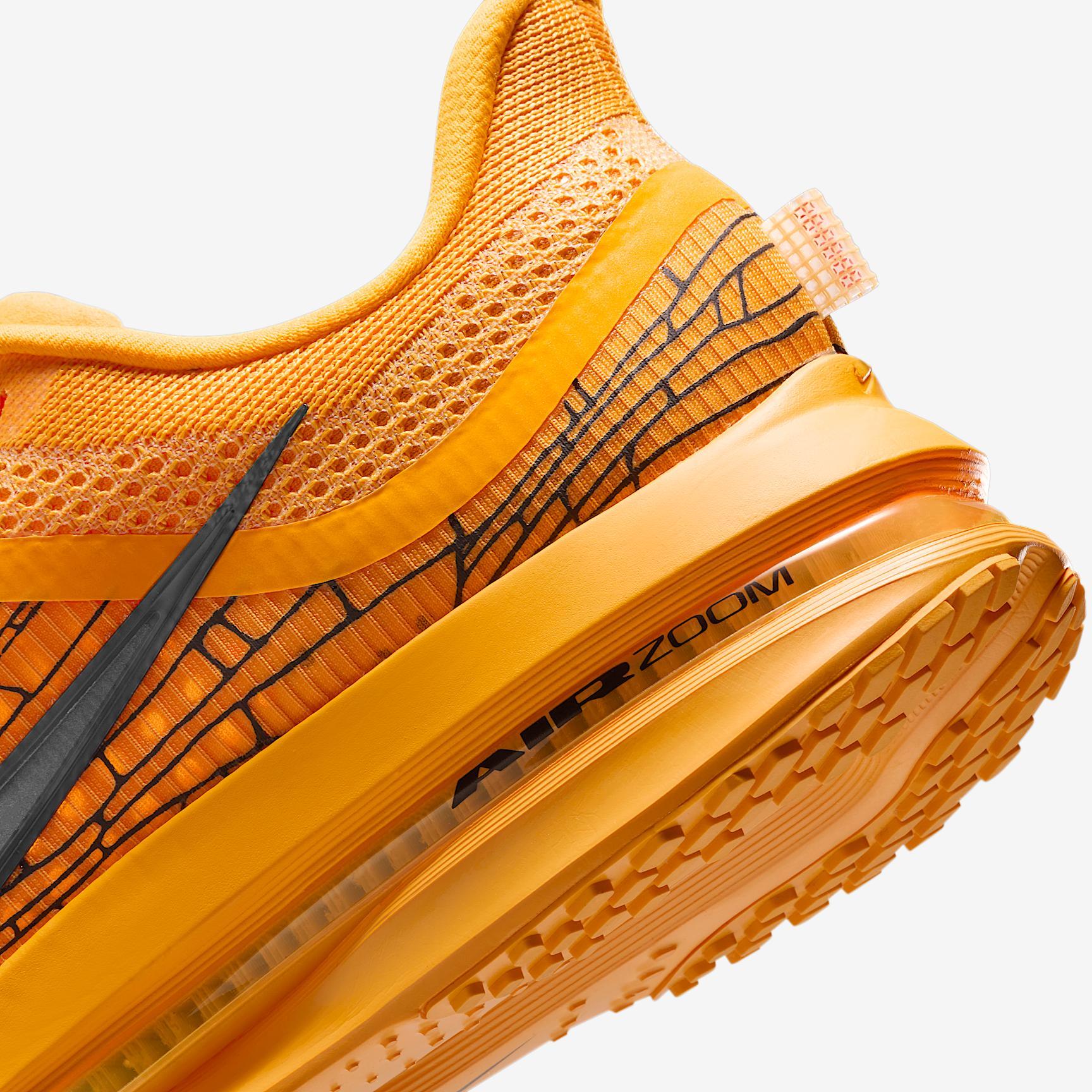 Nike Pegasus Premium LV8 Men's Road Running Shoes Product Image