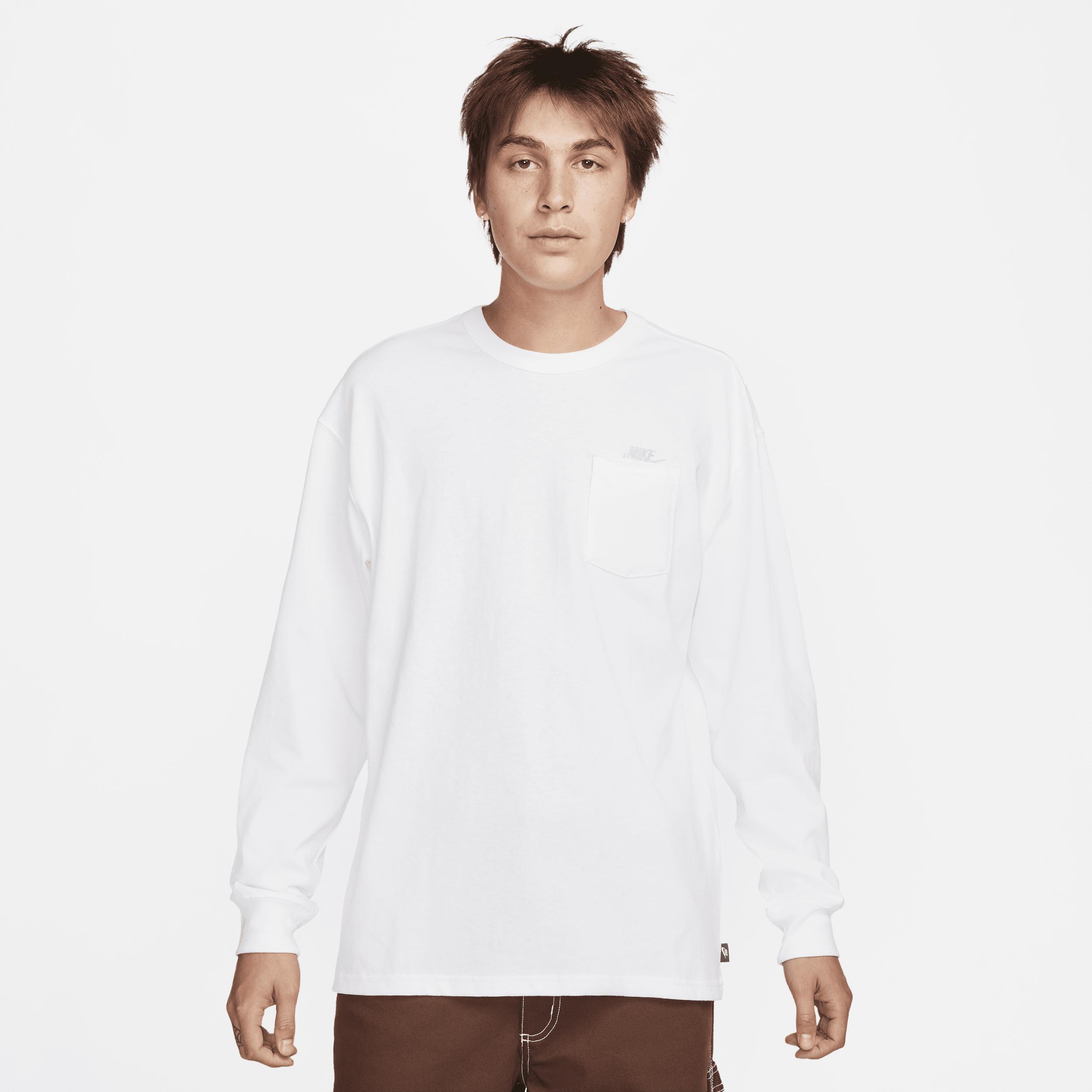 Men's Nike Sportswear Premium Essentials Long-Sleeve Pocket T-Shirt Product Image