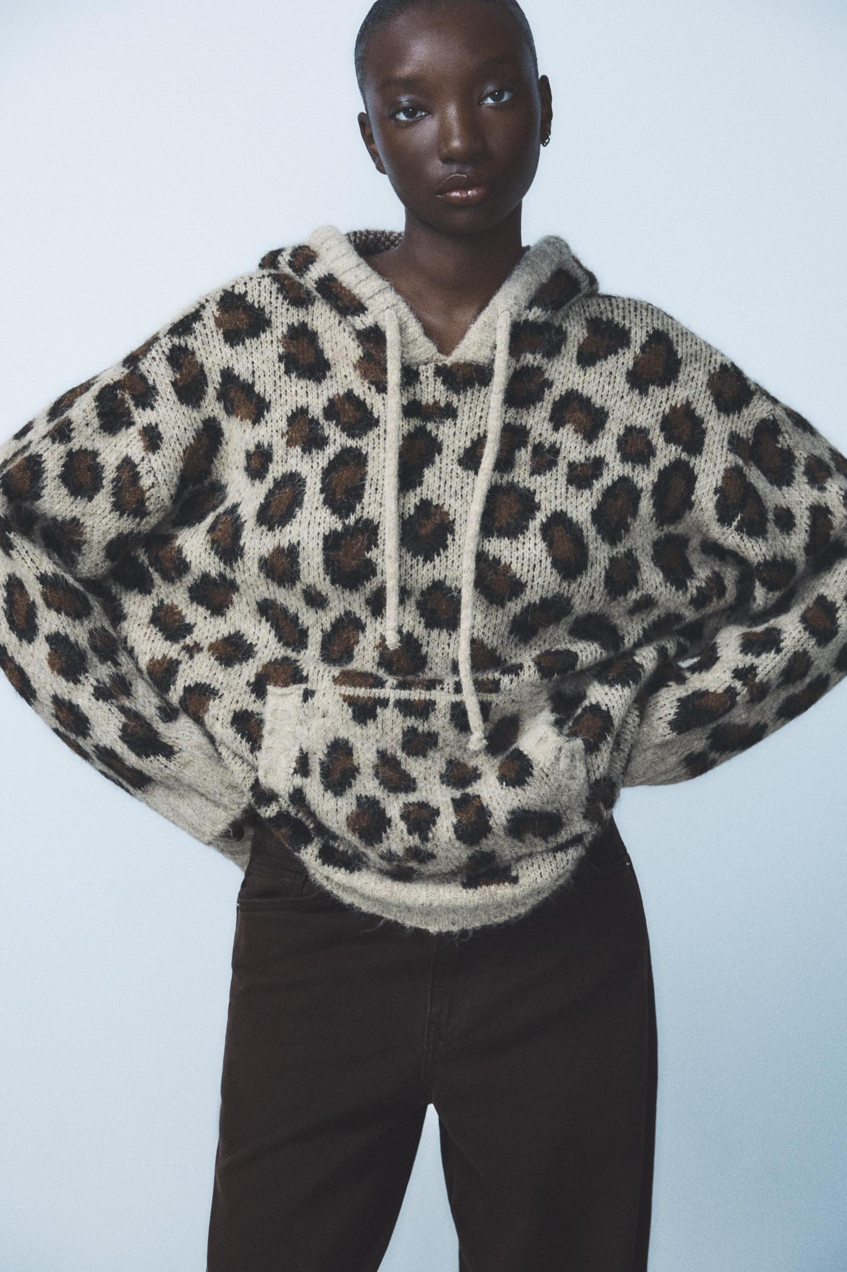 ANIMAL PRINT JACQUARD KNIT SWEATSHIRT Product Image