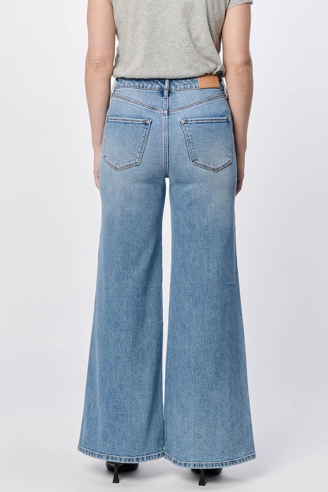 Fiona high rise Product Image
