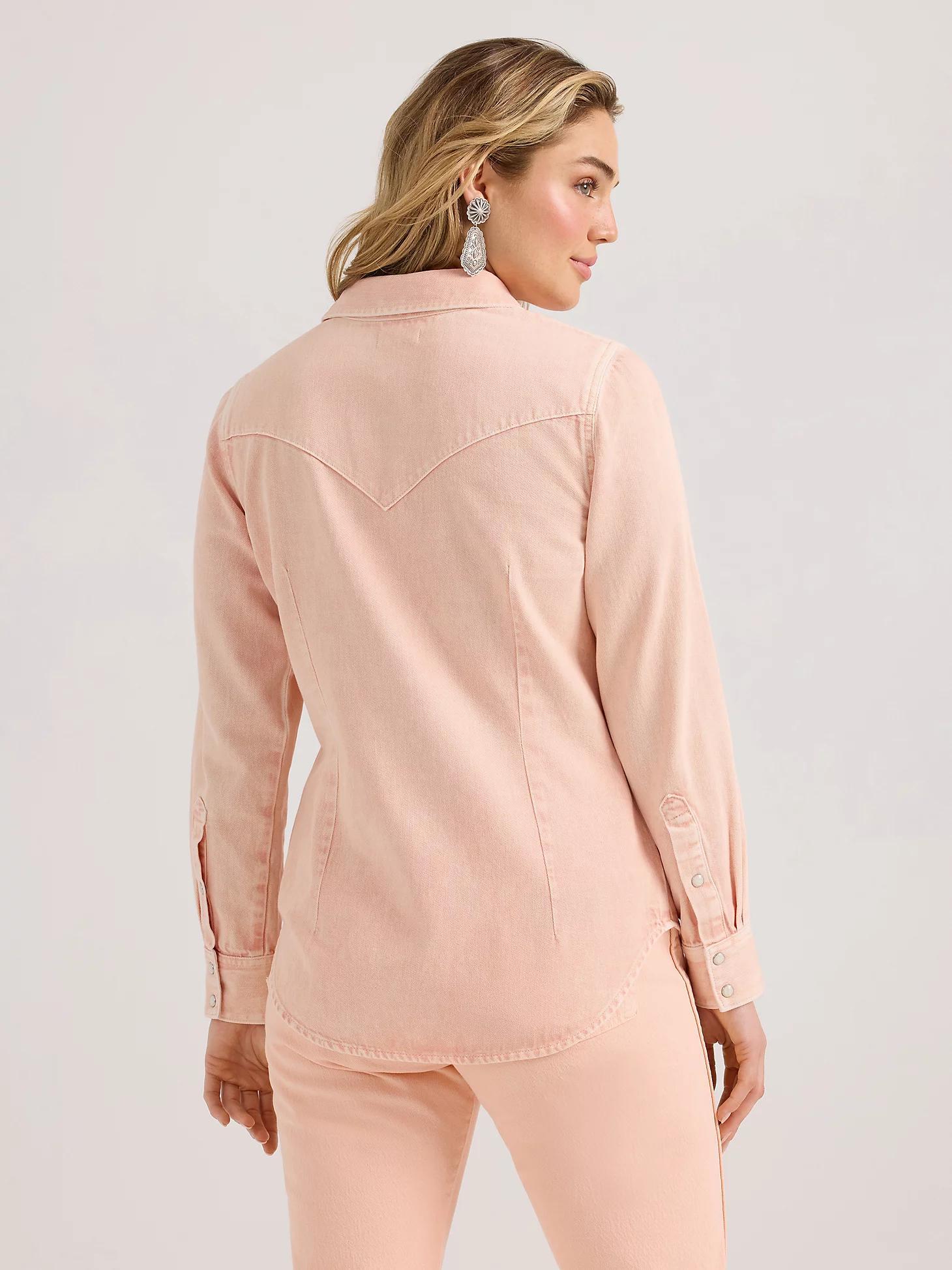 Women's Wrangler Colorwash Slim Western Snap Shirt Product Image
