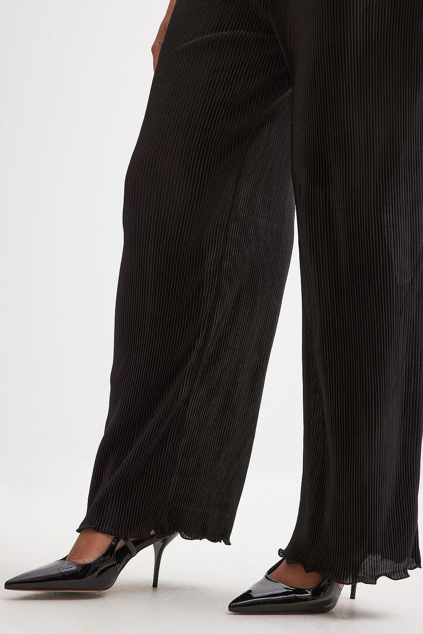 Low Waist Pleated Trousers Product Image