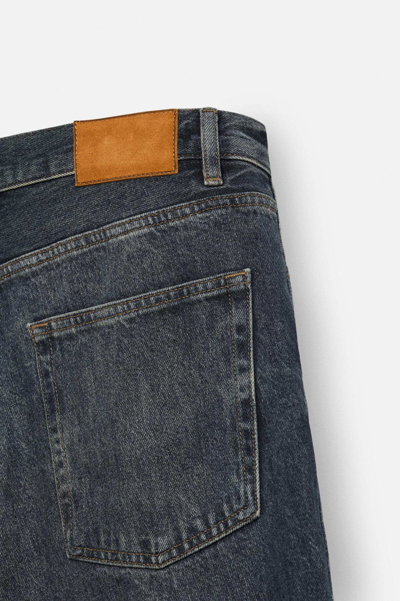 STRAIGHT FIT RELAXED JEANS Product Image