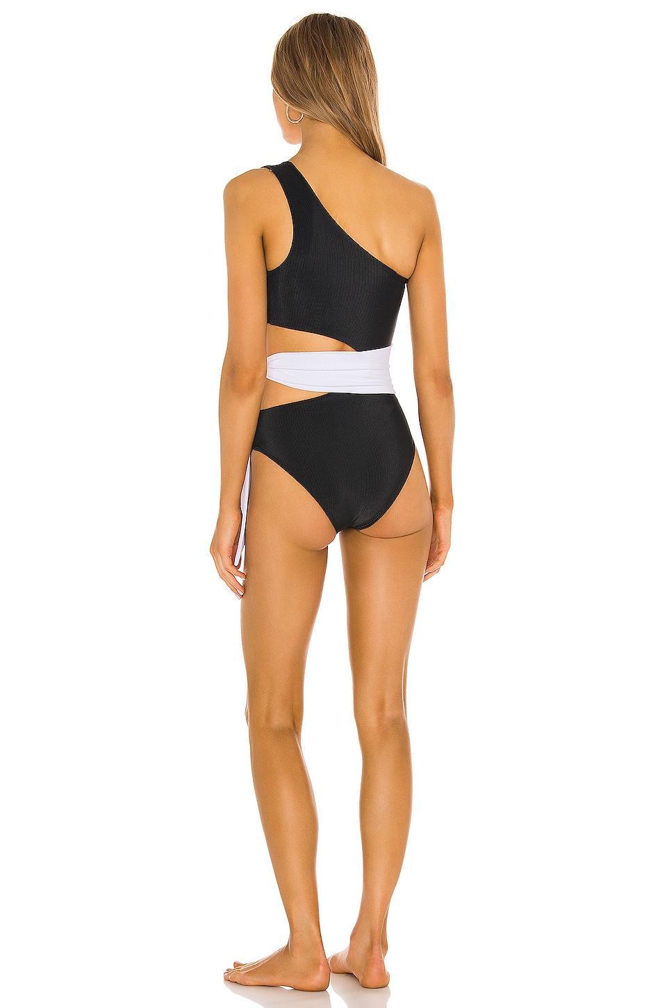 Womens Carlie One-Piece Swimsuit Product Image