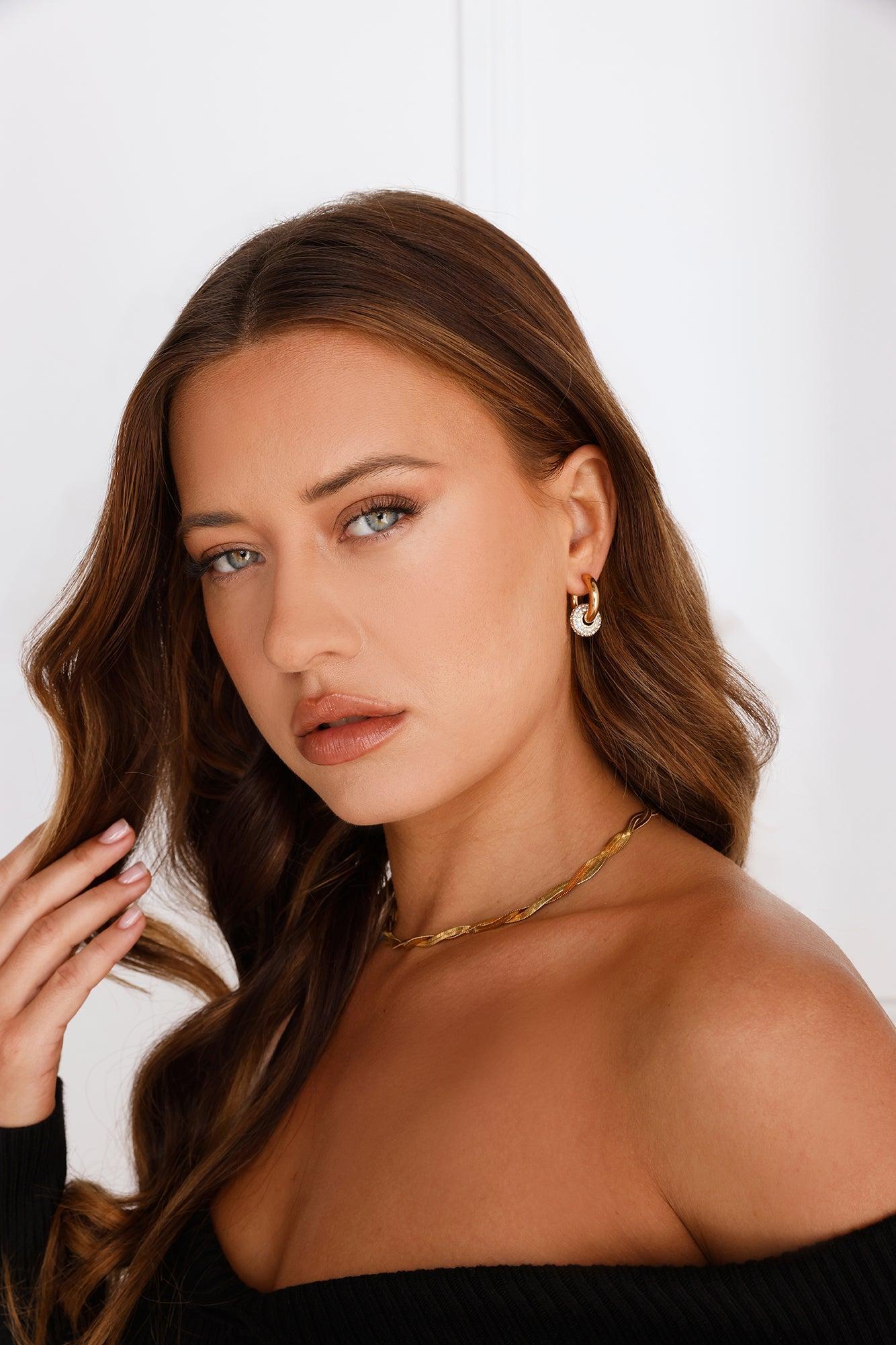 Iconic Babe Earrings Gold Product Image