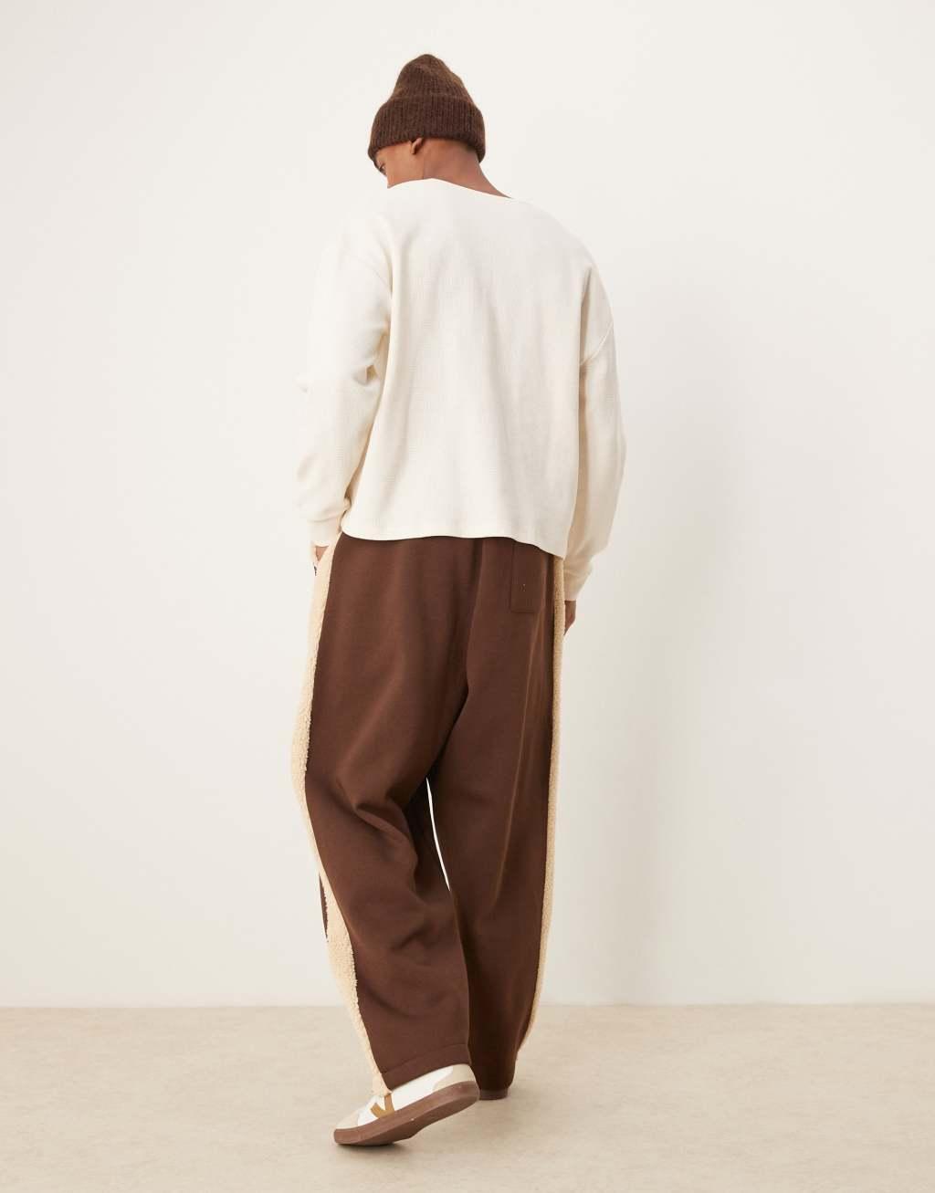 ASOS DESIGN balloon fit sweatpants with borg lining in khaki Product Image