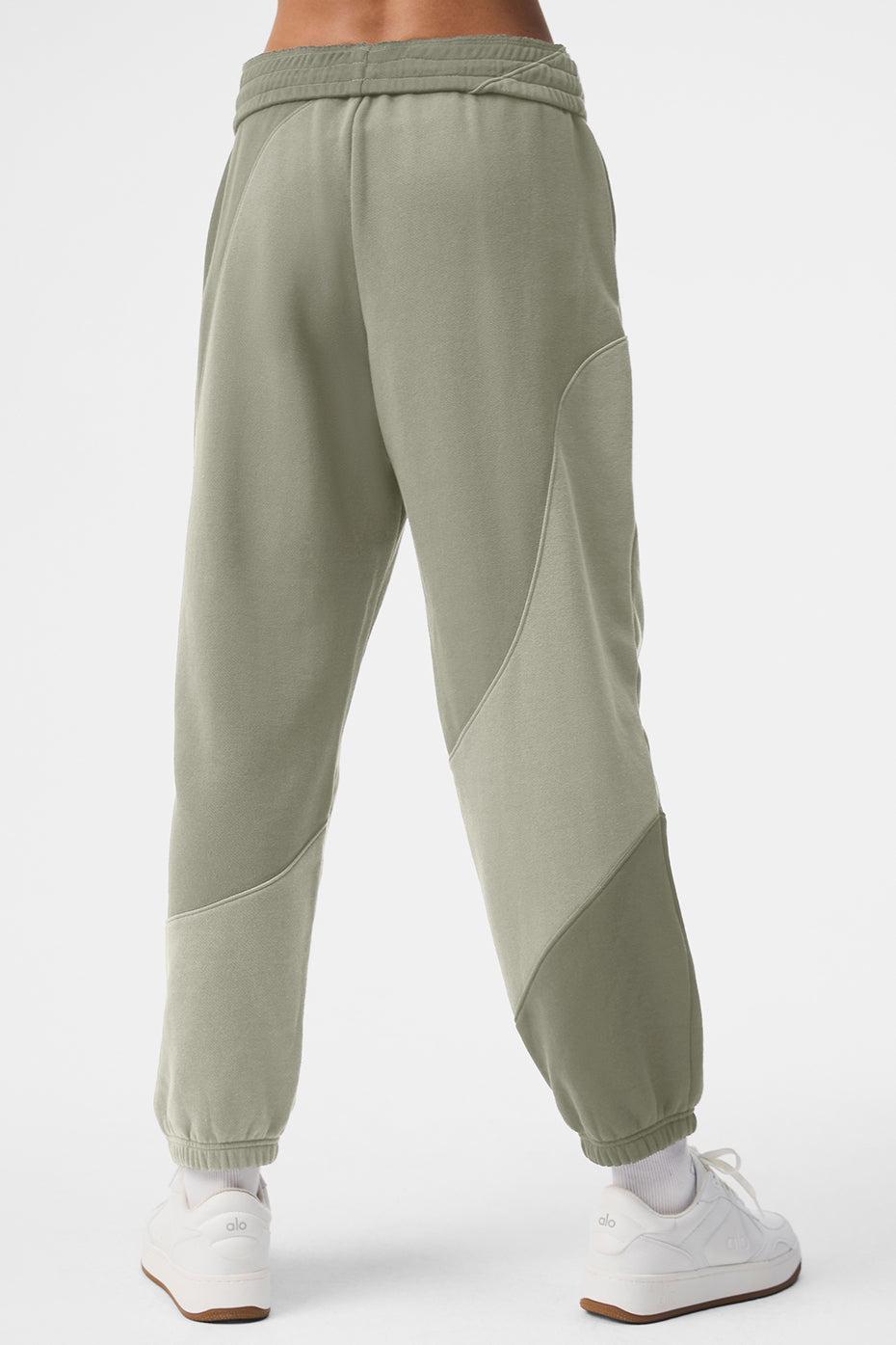 Alo Yoga | Make Waves Sweatpant Green, Size: 2XL WOMEN/XL MEN Product Image