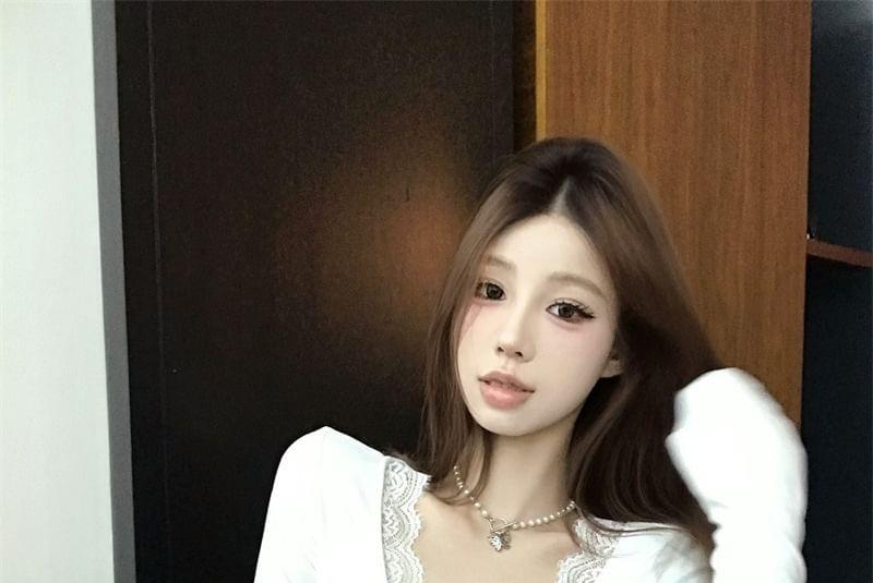 Long Sleeve V-Neck Plain Twist Lace Trim T-Shirt Product Image
