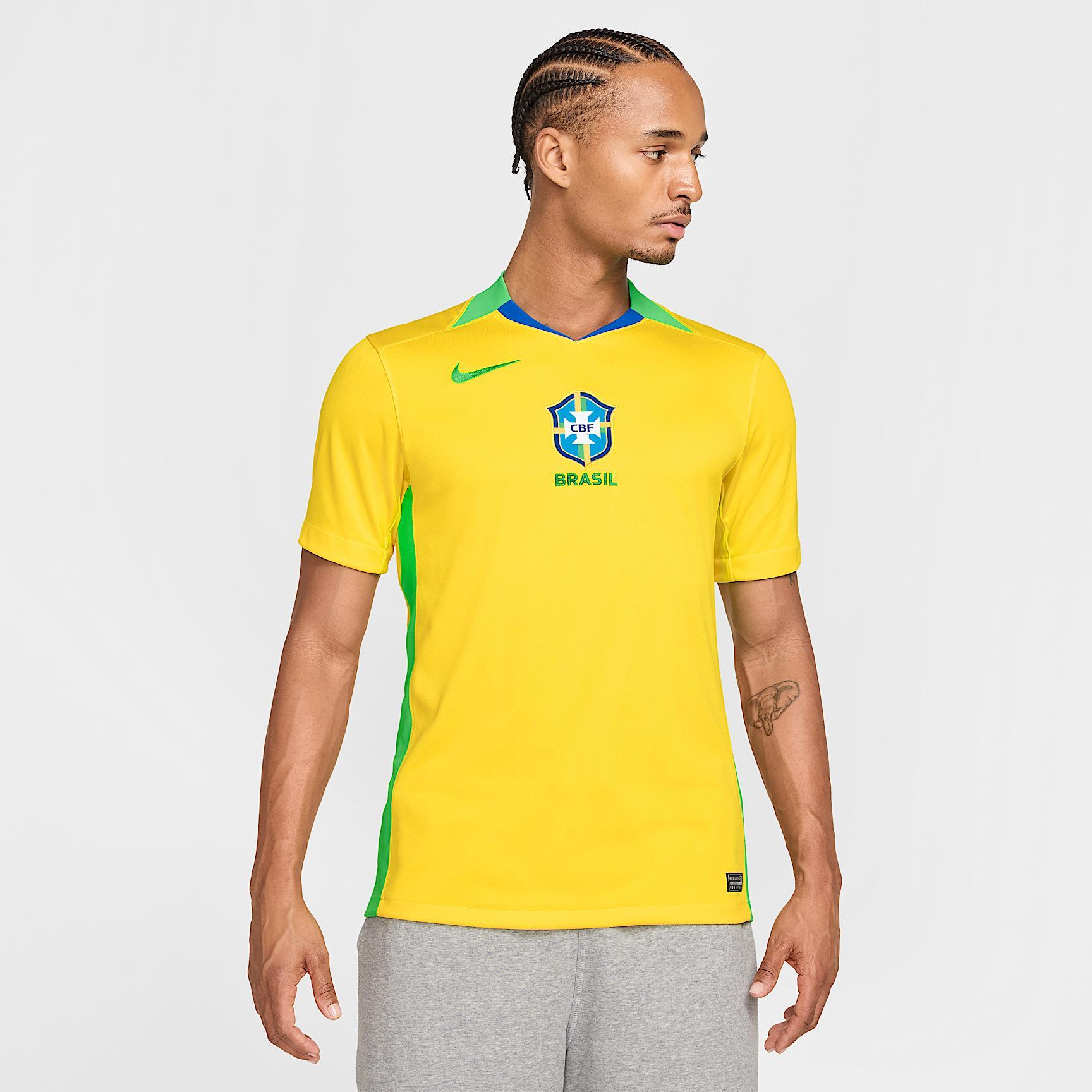 Brazil 2025 Stadium Home (Team) Nike Men's Dri-FIT Soccer Replica Jersey Product Image