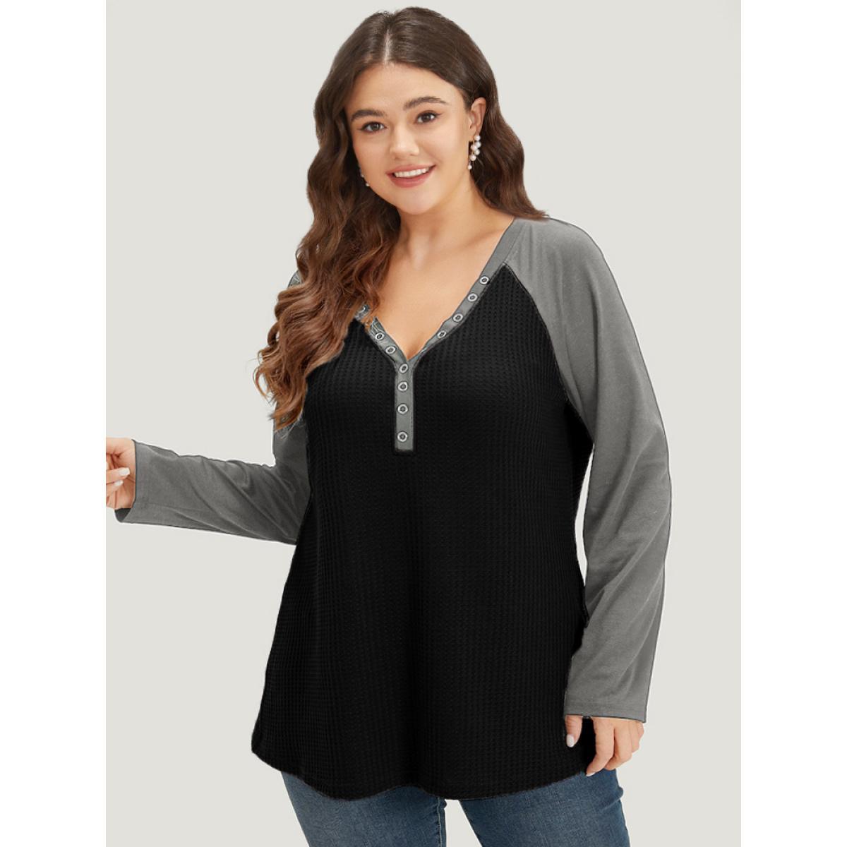 Plus Size Waffle Knit Raglan Sleeve Metal Buckle Detail T-shirt Black Women Casual Contrast Plain Everyday T-shirts BloomChic 30/6X Product Image