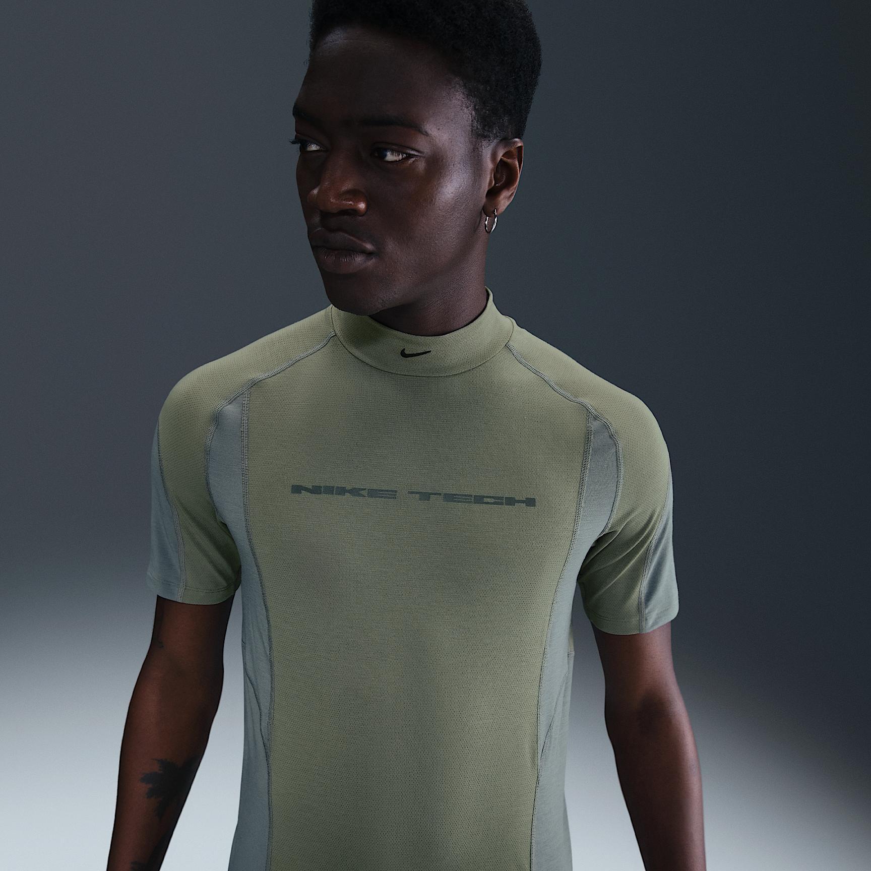 Nike Men's Tech Dri-FIT Short-Sleeve Base Layer Product Image