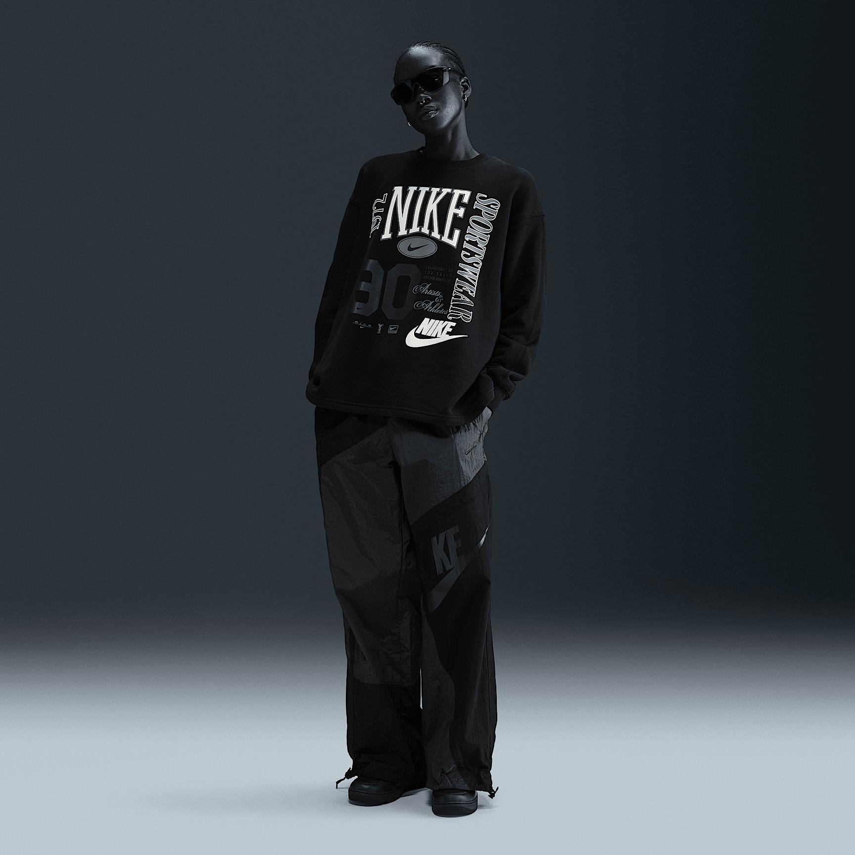 Nike Sportswear Women's Oversized Crew-Neck French Terry Sweatshirt Product Image