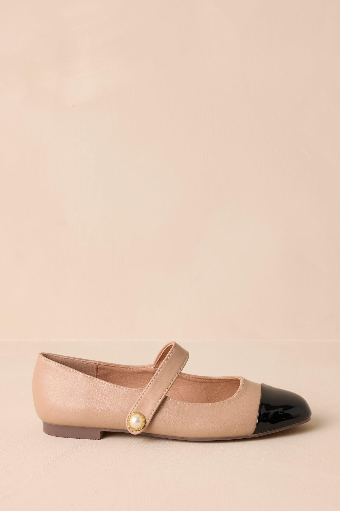 Soft Horizon Tan Round Toe Flats Product Image