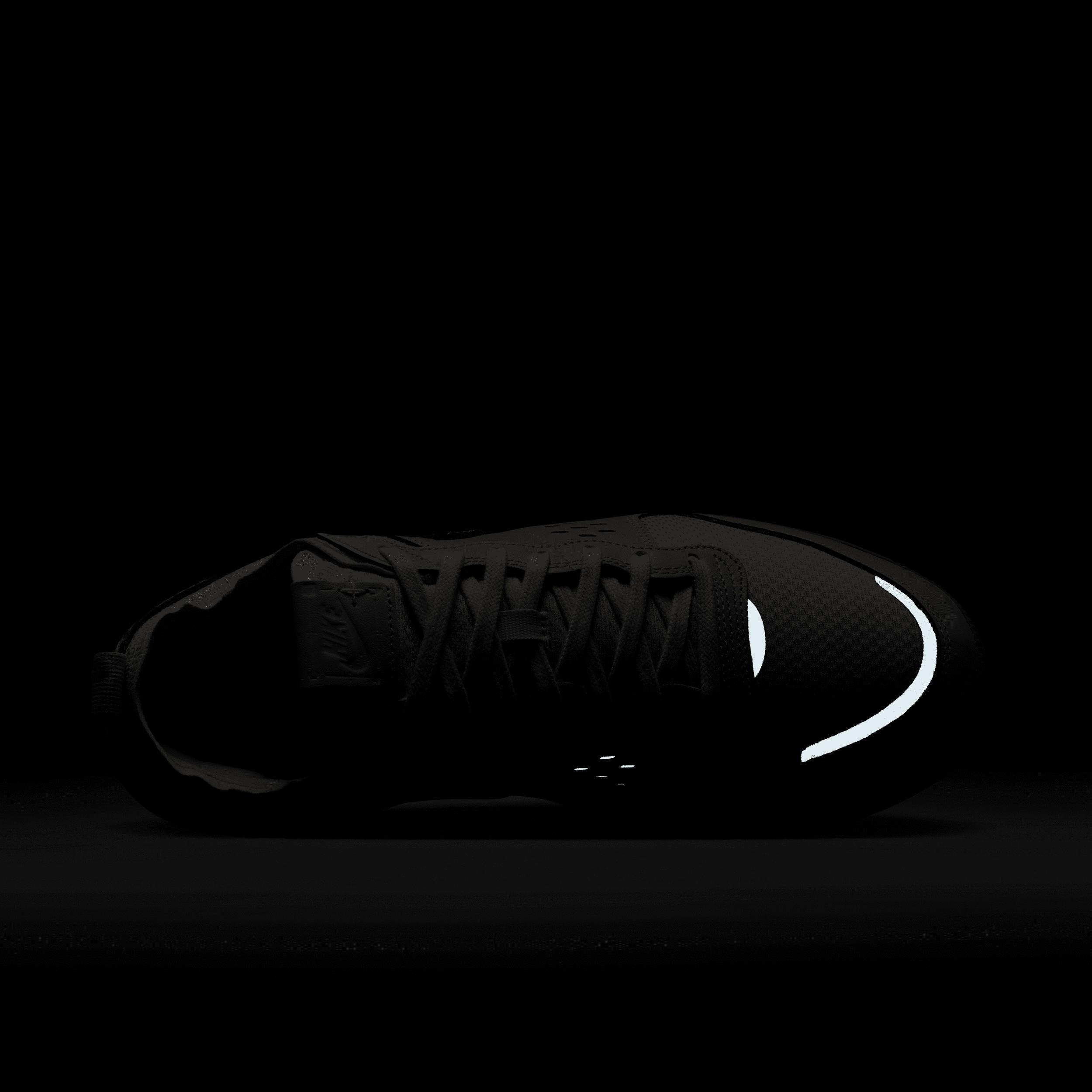 Nike Men's C1TY Shoes Product Image