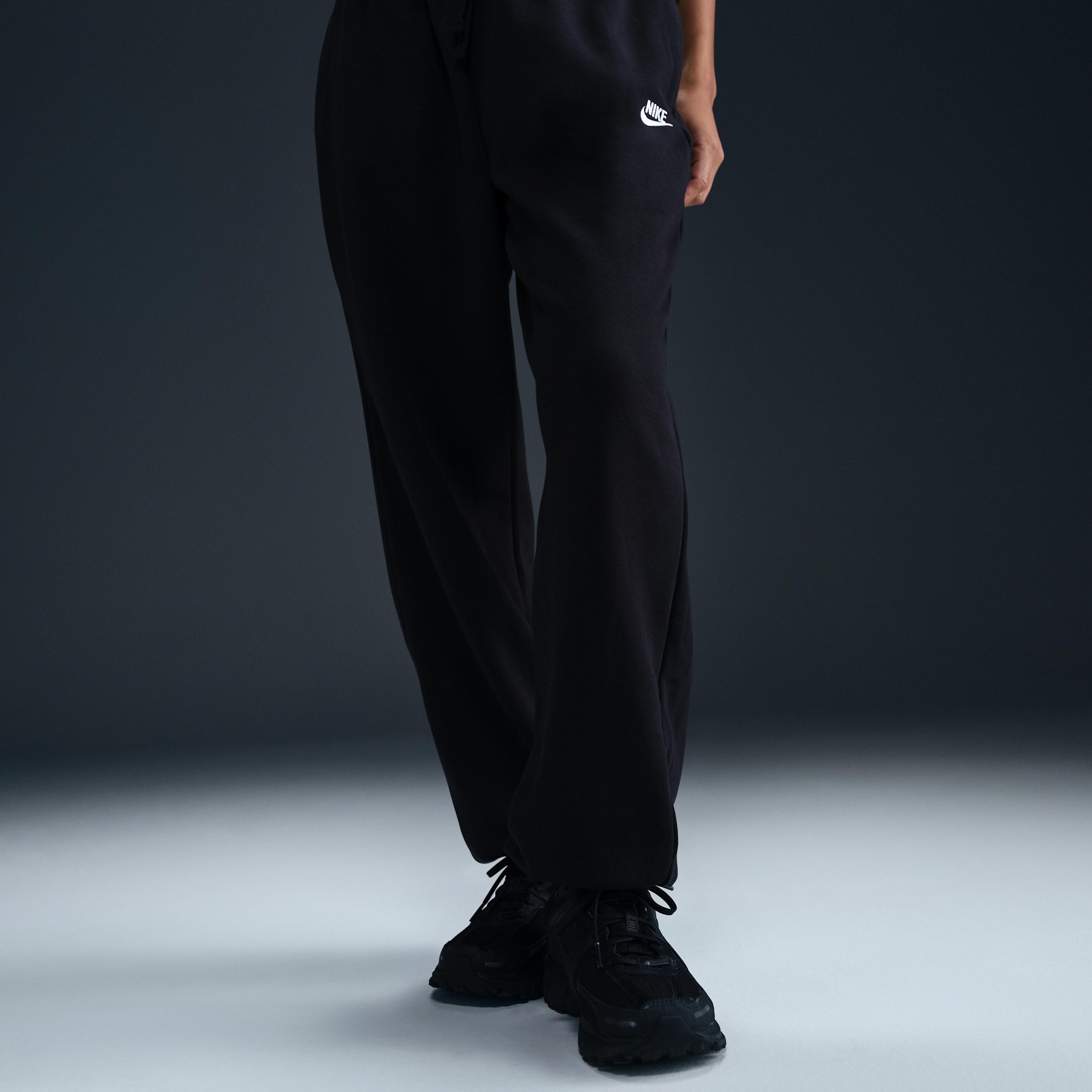 Women's Nike Sportswear Oversized Club Fleece Sweatpants, Size: Small, Black Product Image