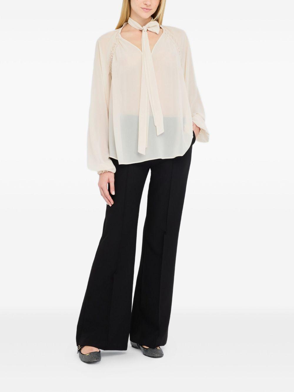 raglan-sleeve scarf-collar blouse Product Image