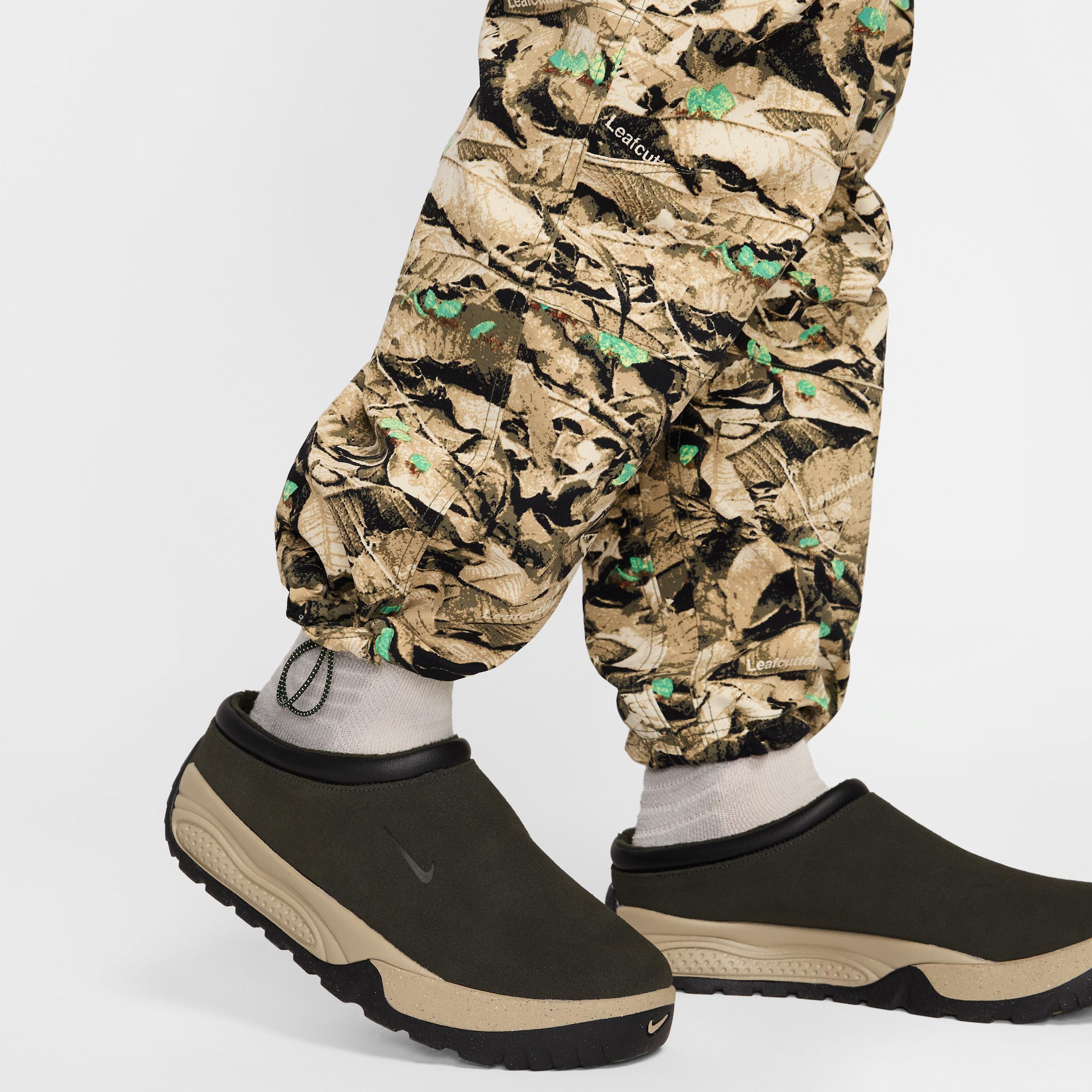 Men's Nike ACG "Smith Summit" Water-Repellent UV Cargo Pants Product Image