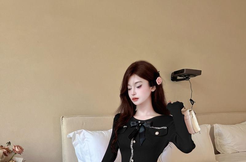 Long-Sleeve Round Neck Contrast Trim Faux Pearl Ribbed Mini Sheath Knit Dress Product Image