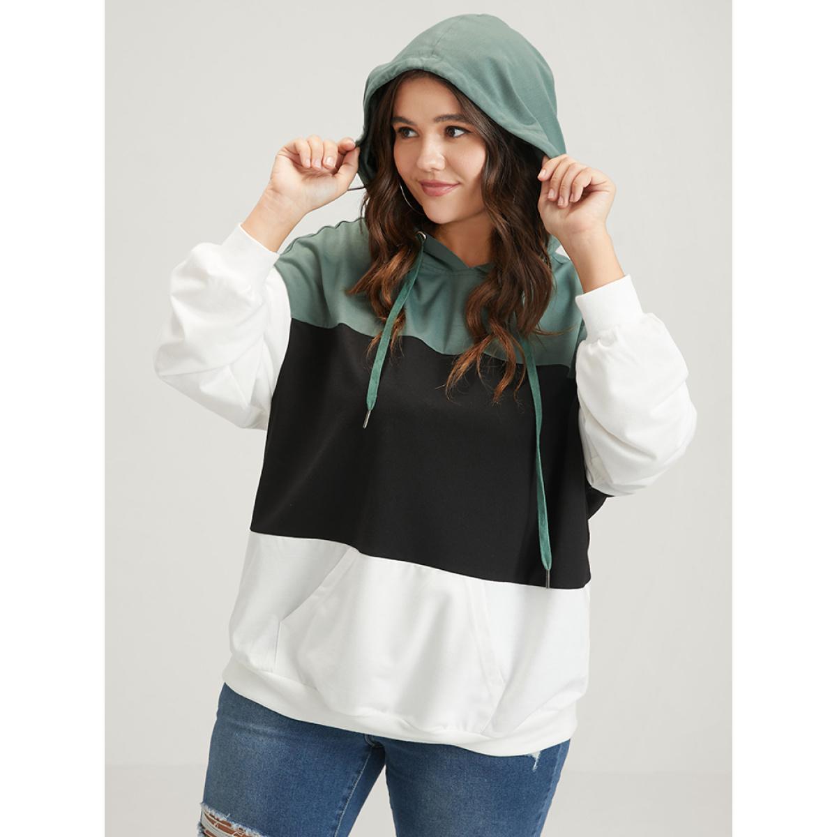 Plus Size Colorblock Contrast Drawstring Pocket Hooded Drop Shoulder Sweatshirt Women Multicolor Casual Contrast Hooded Dailywear Sweatshirts BloomChic 12/L Product Image