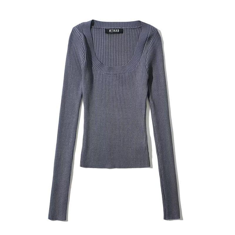 Long-Sleeve Scoop Neck Plain Crop Knit Top Product Image